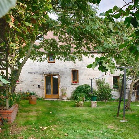 MontjavoultLa Ferme Des Nonainsアパートメント エクステリア 写真