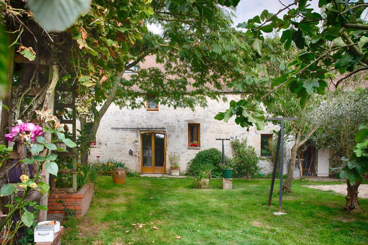 MontjavoultLa Ferme Des Nonainsアパートメント エクステリア 写真