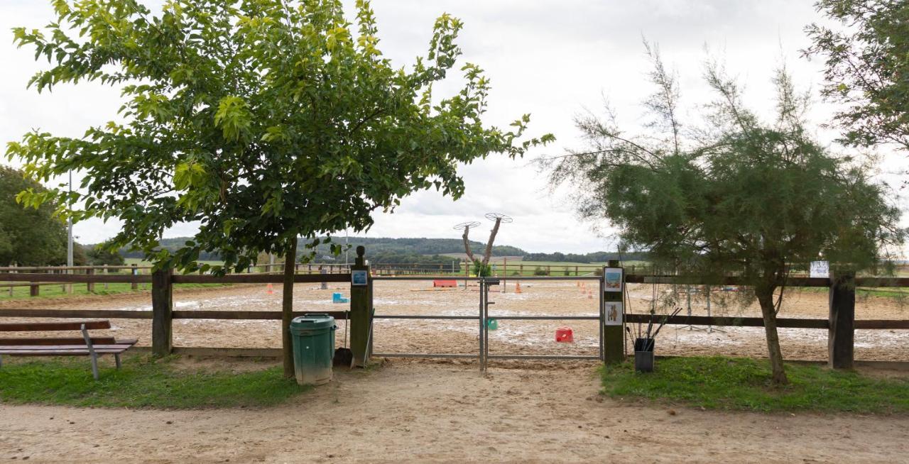 MontjavoultLa Ferme Des Nonainsアパートメント エクステリア 写真